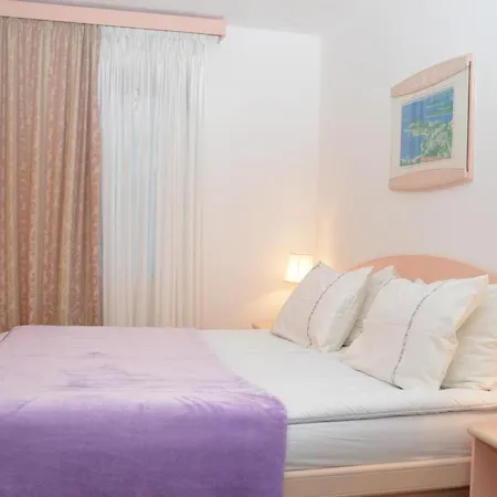 Apartments Aurelia Nova Vas  Exterior photo
