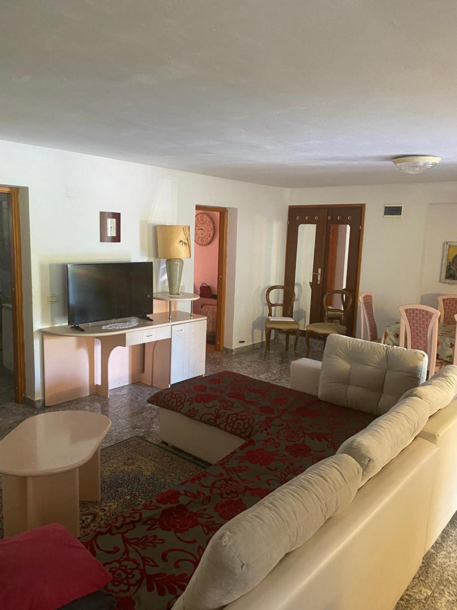 Aurelia Apartment *